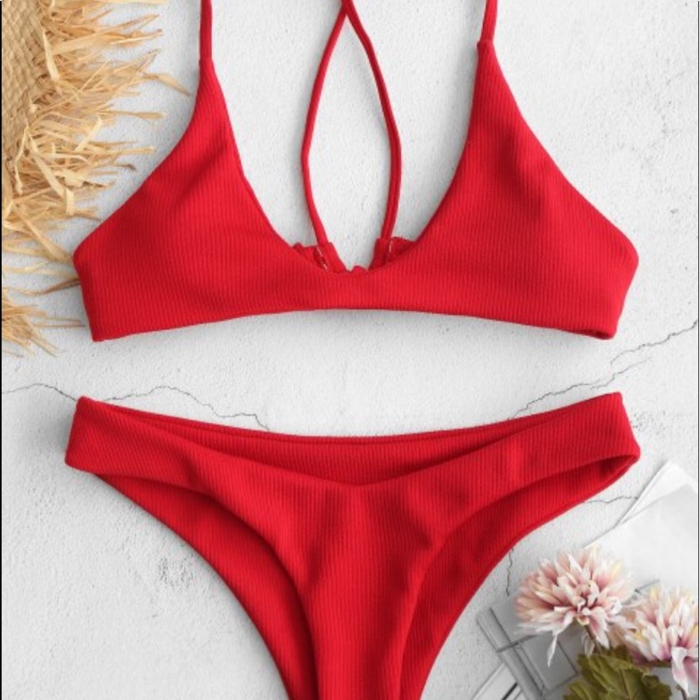 ❤️ 3 for 35 ❤️ Red Adjustable Bikini Top ❤️